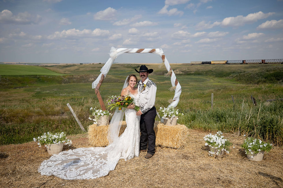 Raven's View Acres Venue Brenden and Laura Coulie Side View
