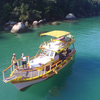 Passeio de Barco Privativo em Paraty