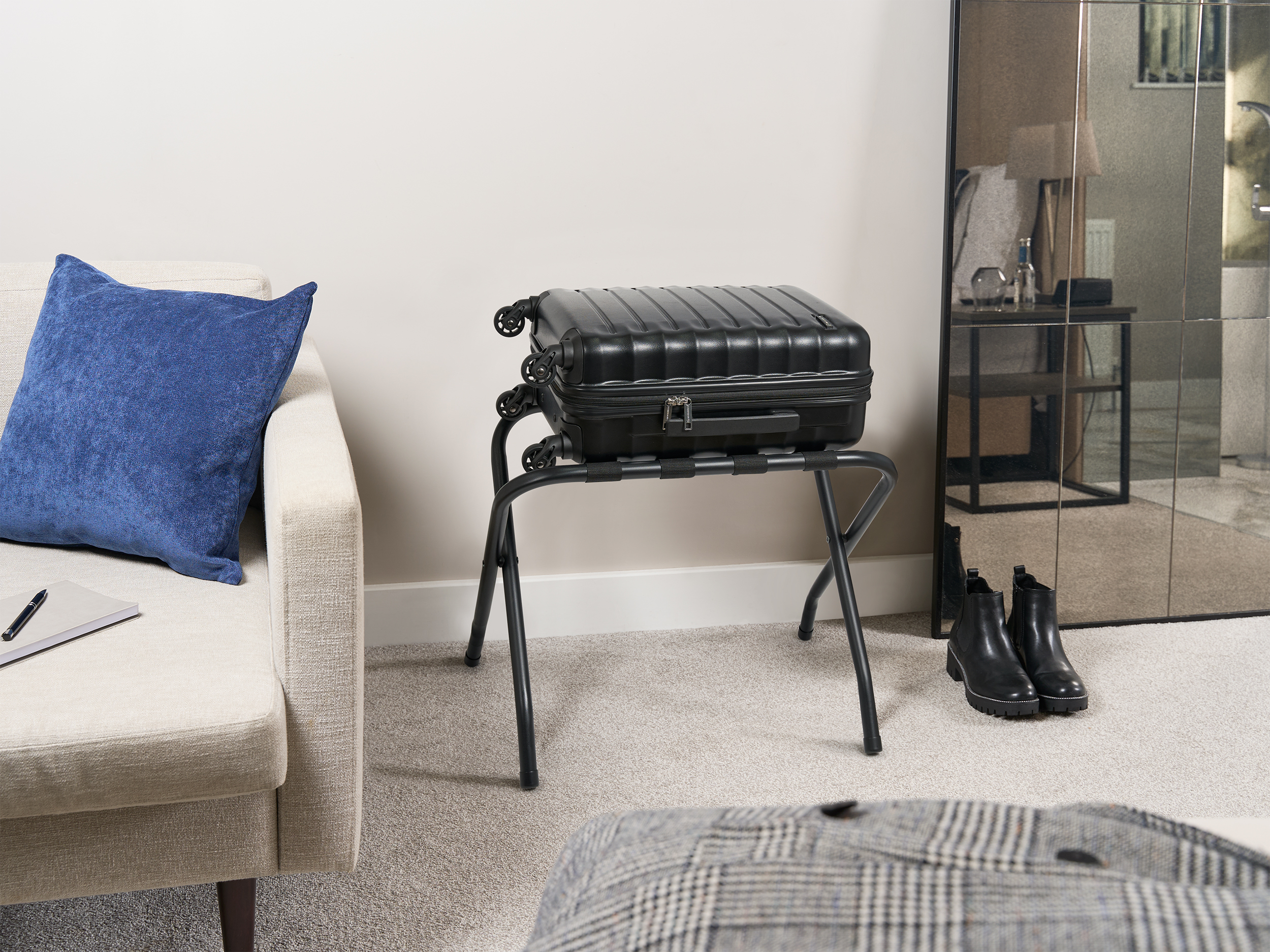 Metal Luggage Rack without Back (Ashton / LGR0002) in Black view 6