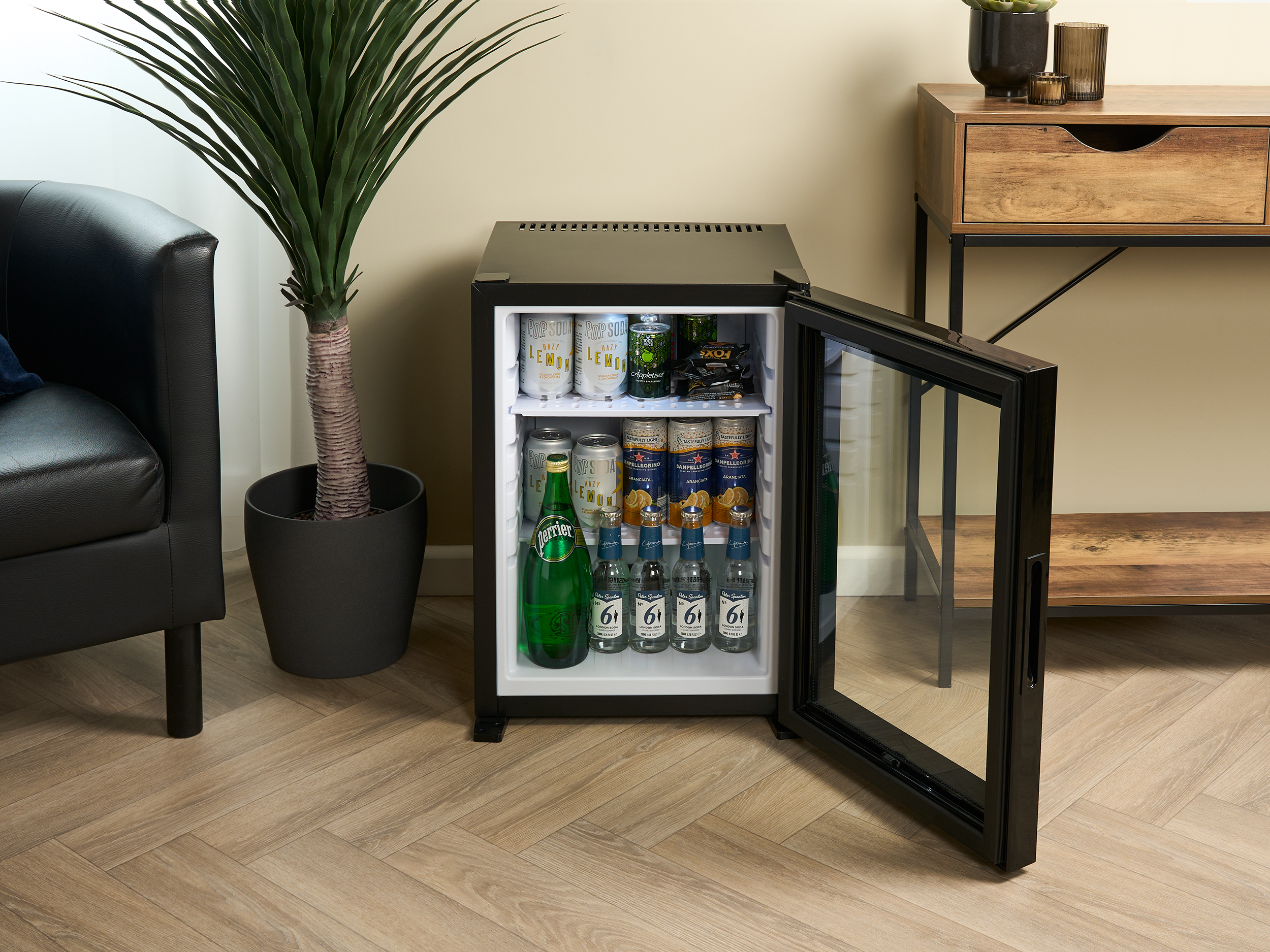 Eton 40L Glass Door Minibar view 6