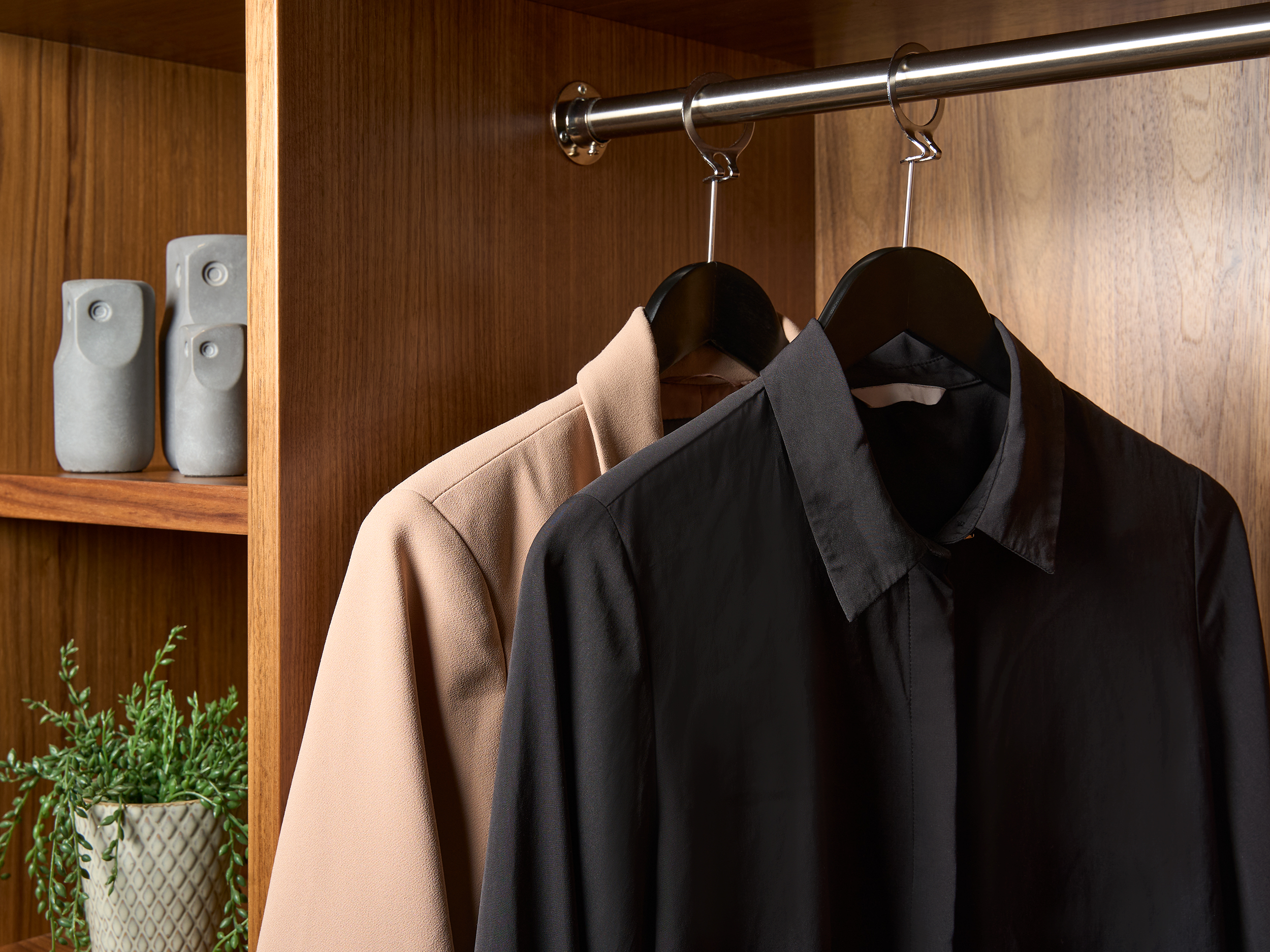 Chelsea Guest Hanger with Security Pin in Black view 8