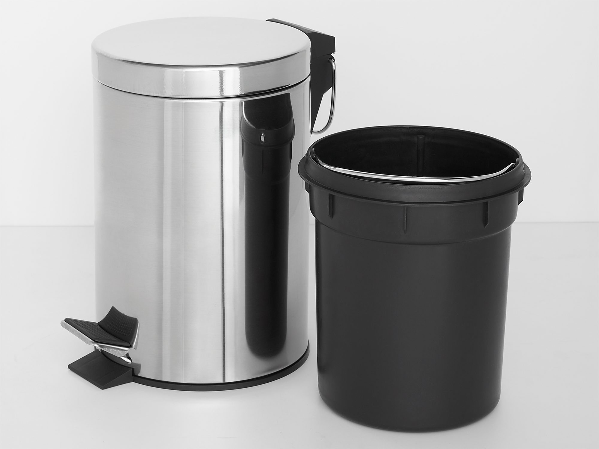 3L Pedal Bin (Croft / BIN0003) in Polished Steel view 7