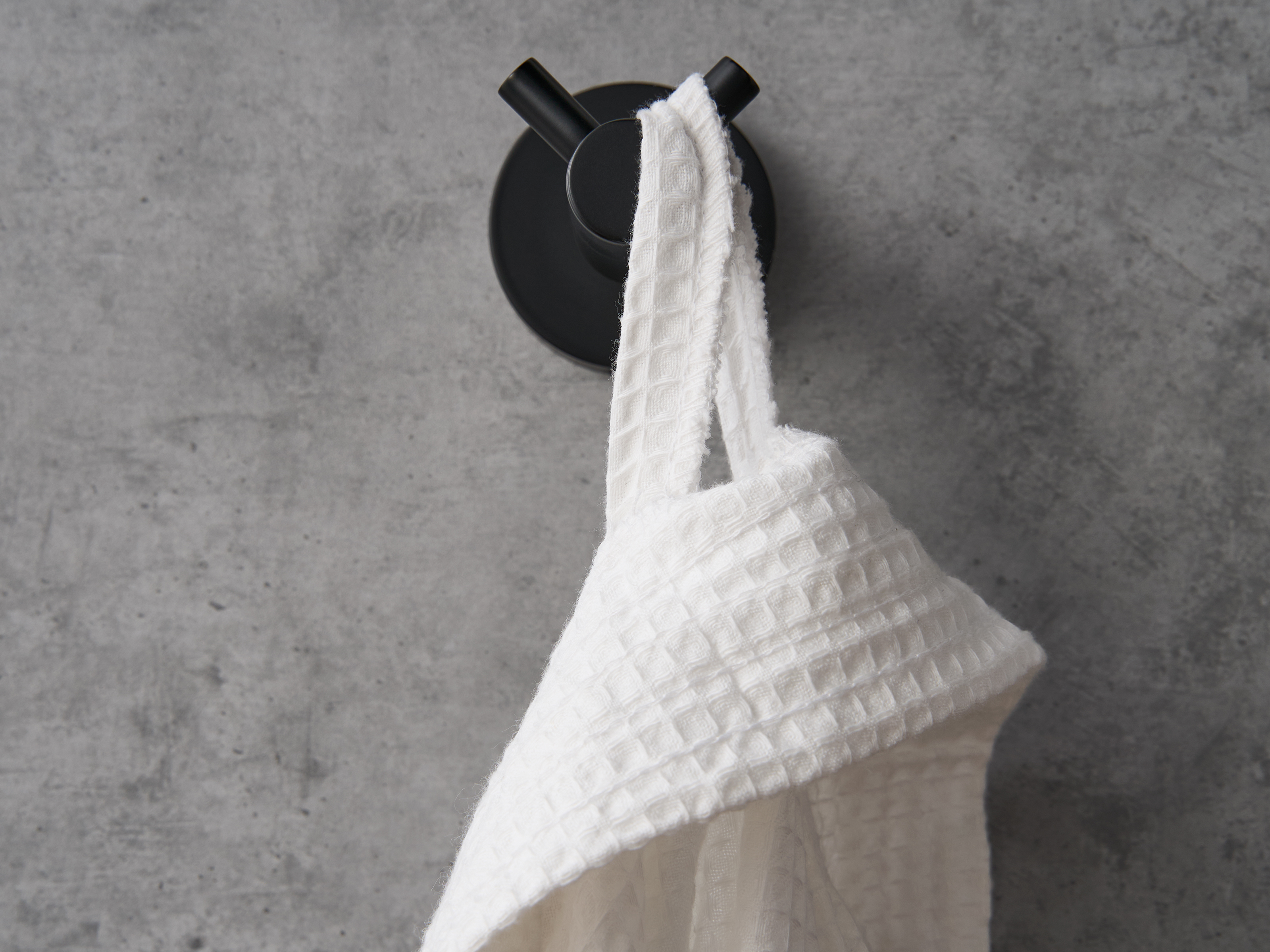 Harrogate Double Hook in Black view 6