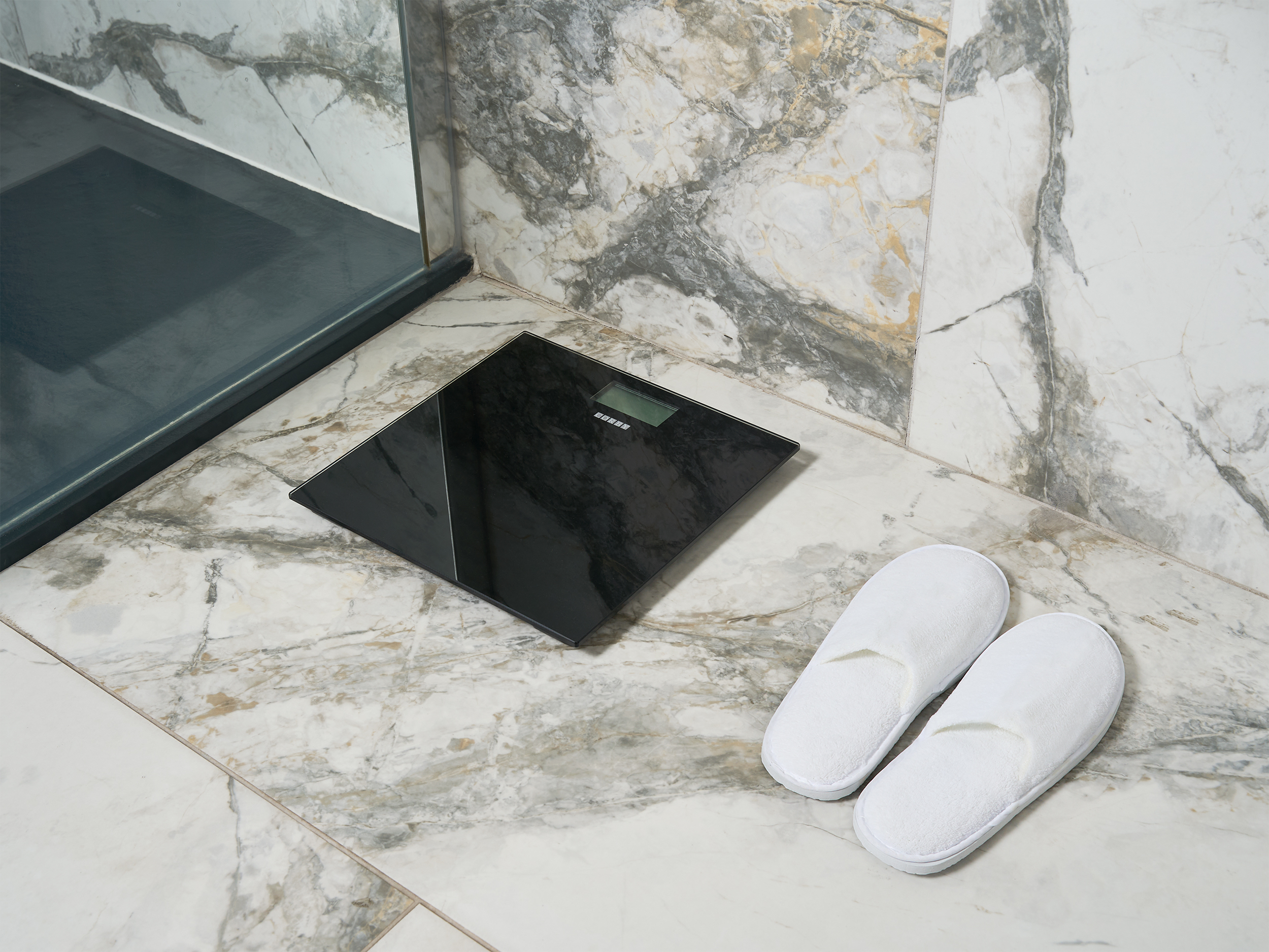 Helmsley Digital Bathroom Scales in Black view 2