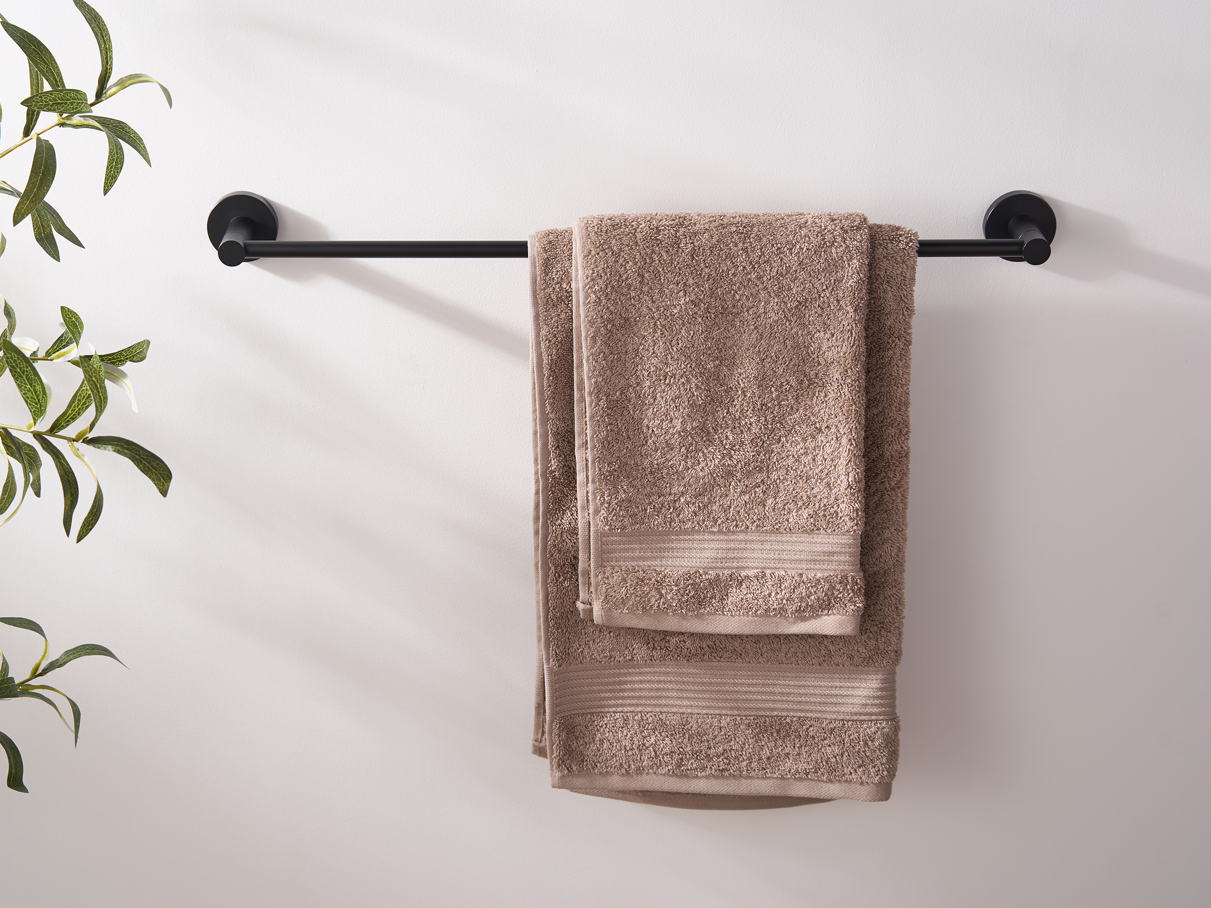 Harrogate Towel Rail in Black view 6