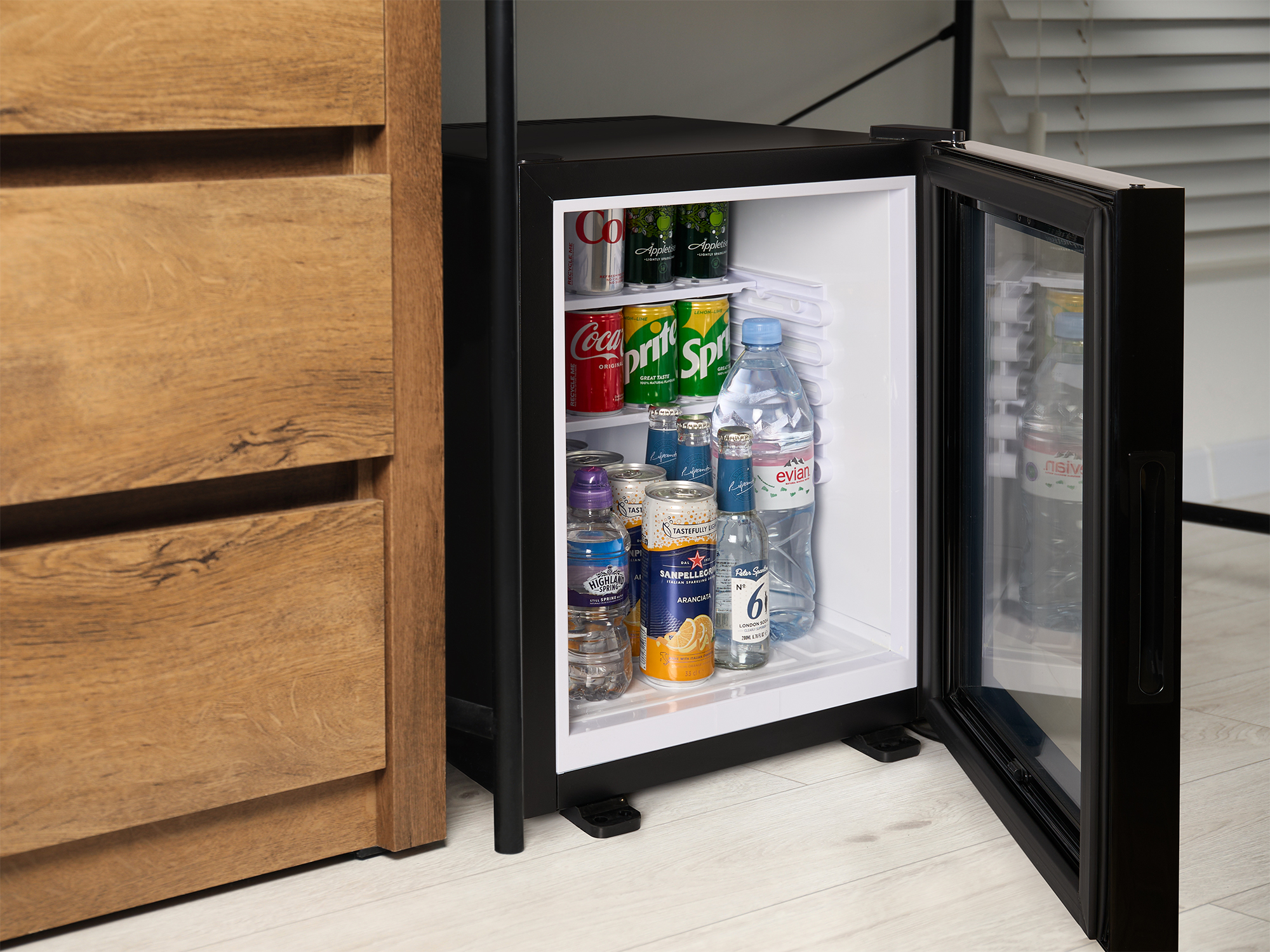 Eton 35L Glass Door Minibar view 2