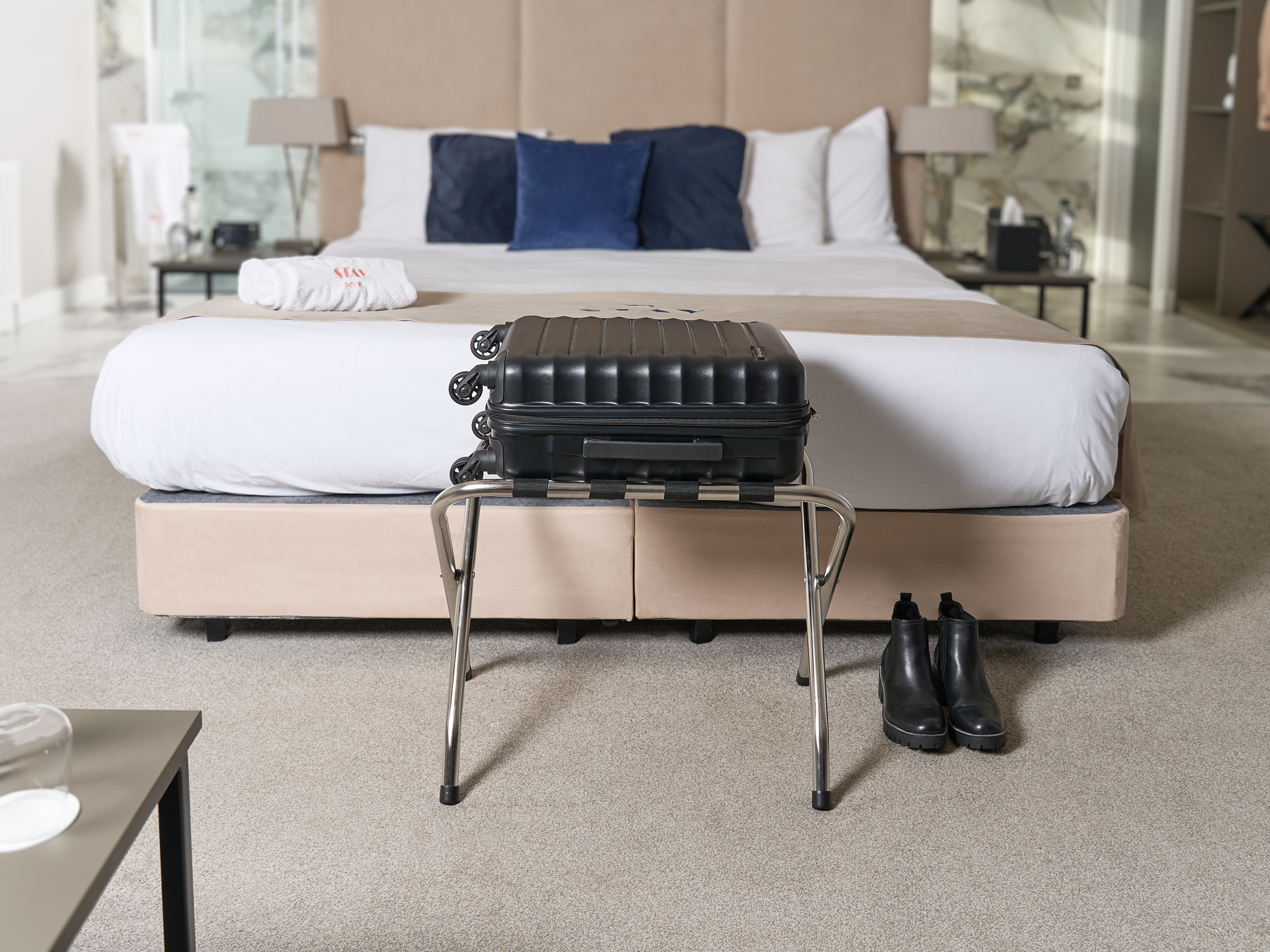 Metal Luggage Rack without Back (Ashton / LGR0002) in Polished Steel view 2