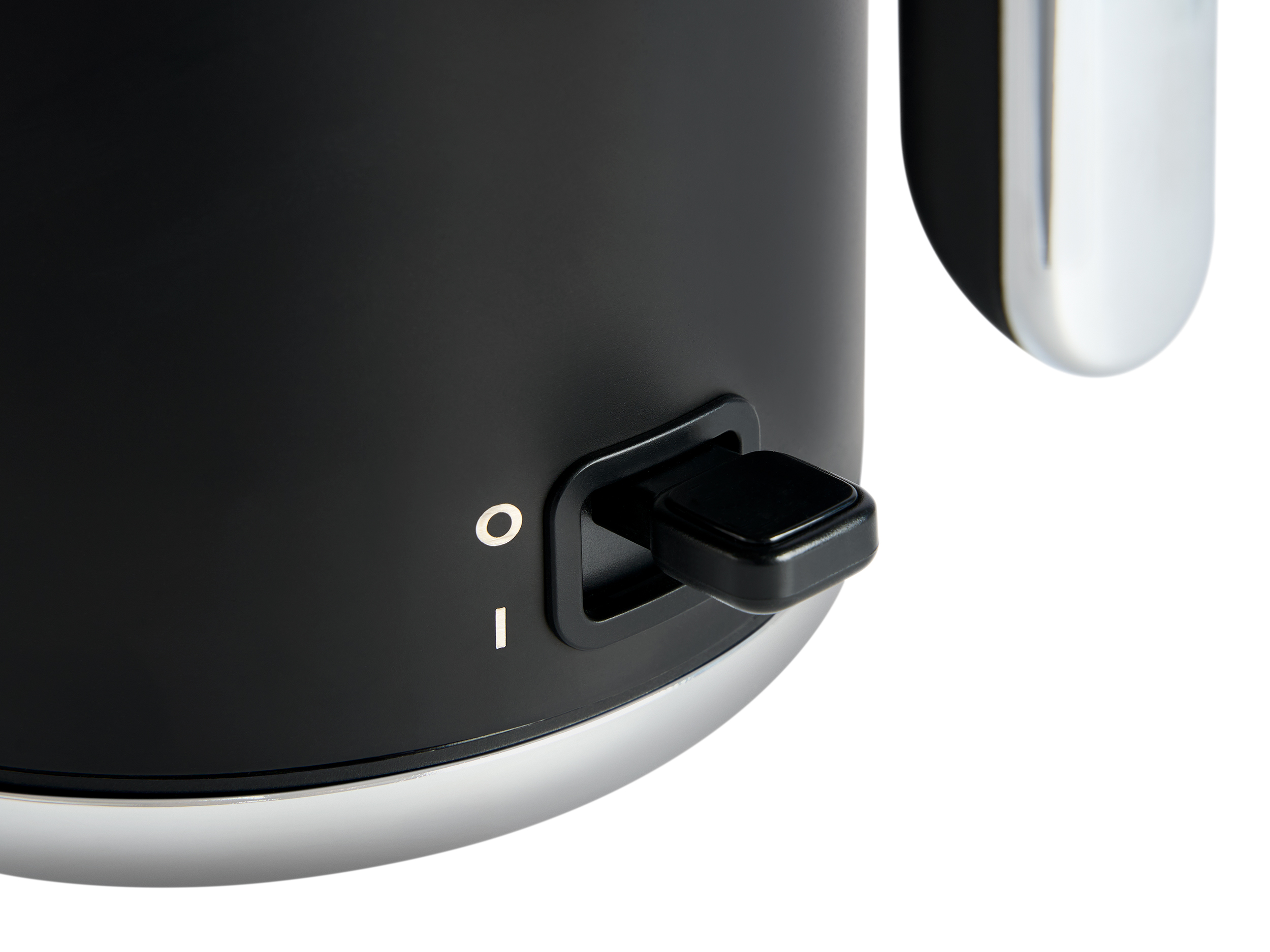 1.8L Kettle (Hertford / SD-259B) in Black & Chrome view 8