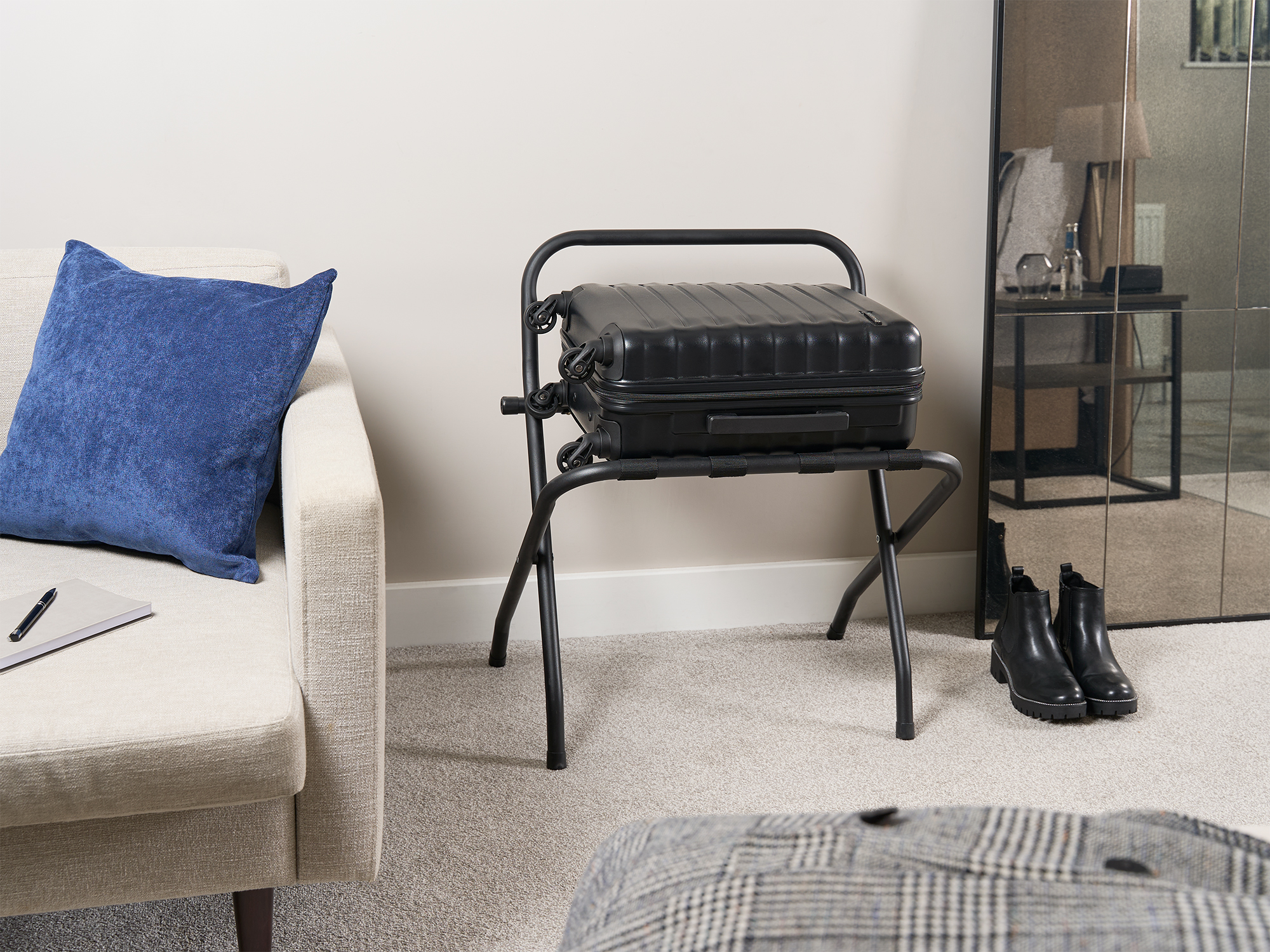 Metal Luggage Rack with Back (Ashton / LGR0001) in Black view 6