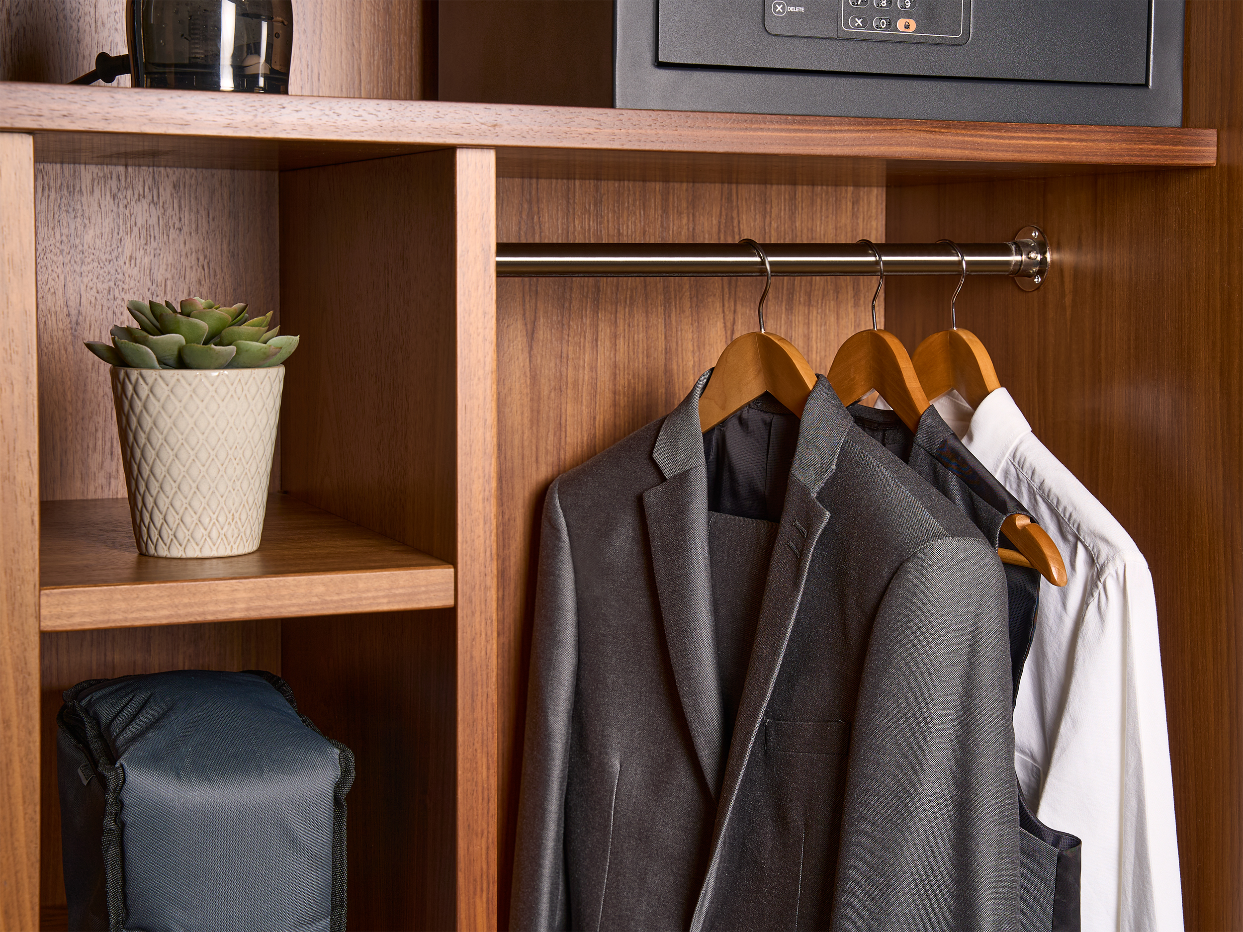 Clifford Suit Guest Hanger in Light Wood view 7