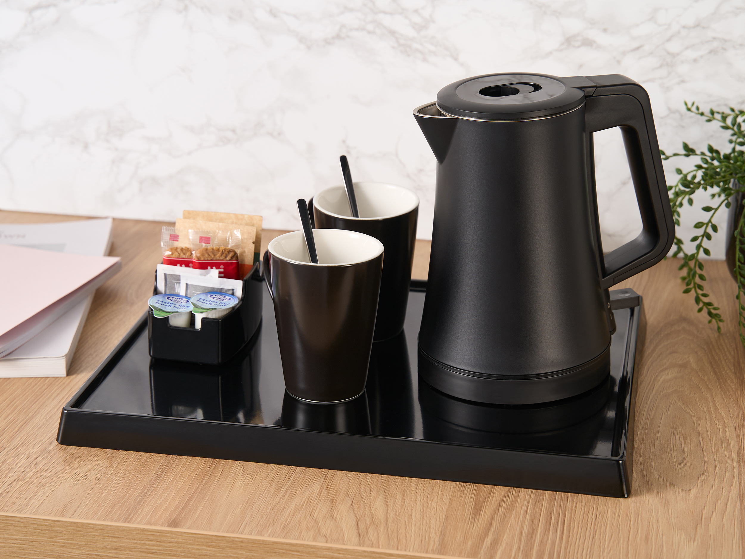 0.6L Double Walled Kettle (SD-132) in Black view 9