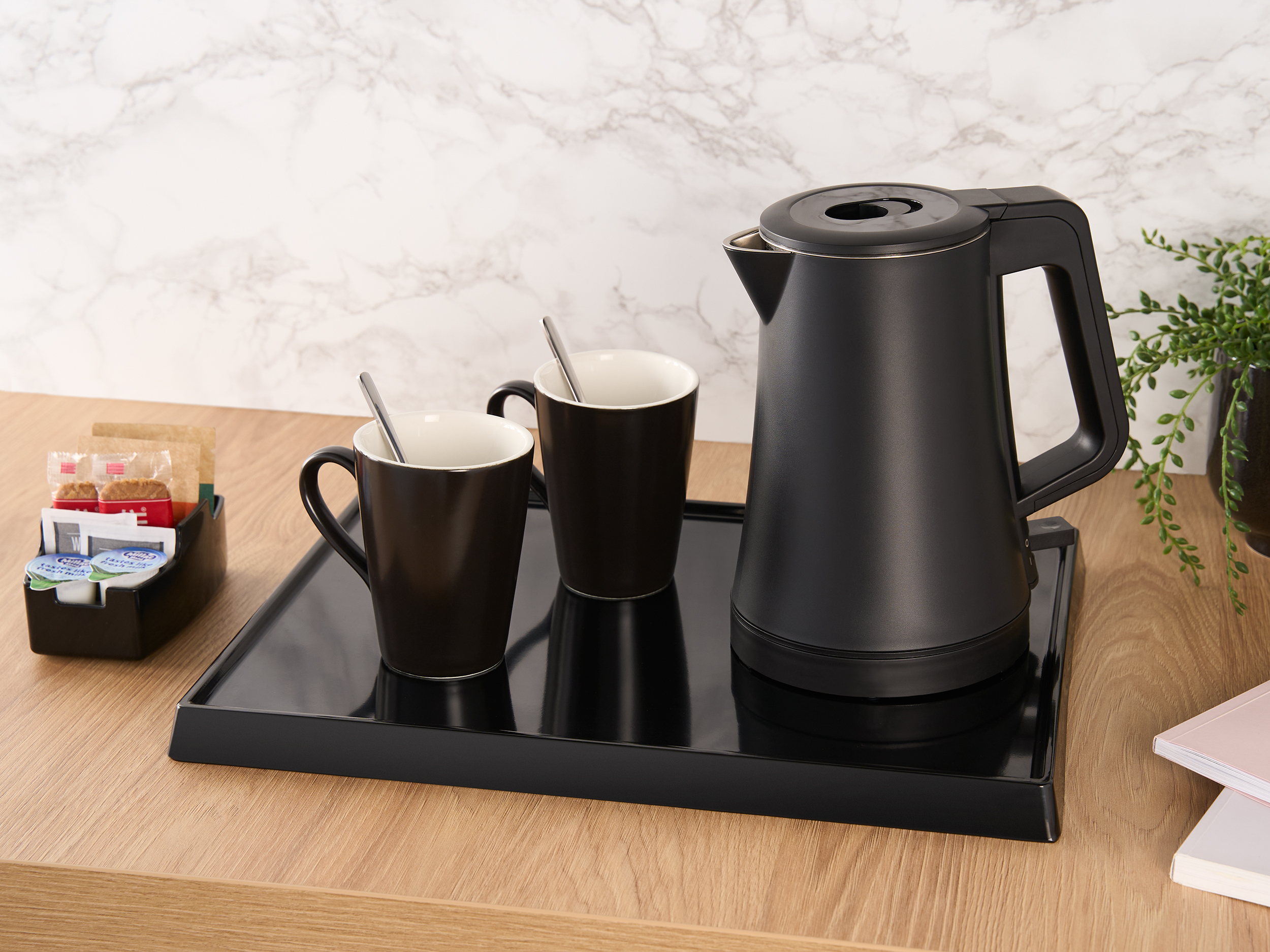 0.6L Double Walled Kettle (SD-132) in Black view 6