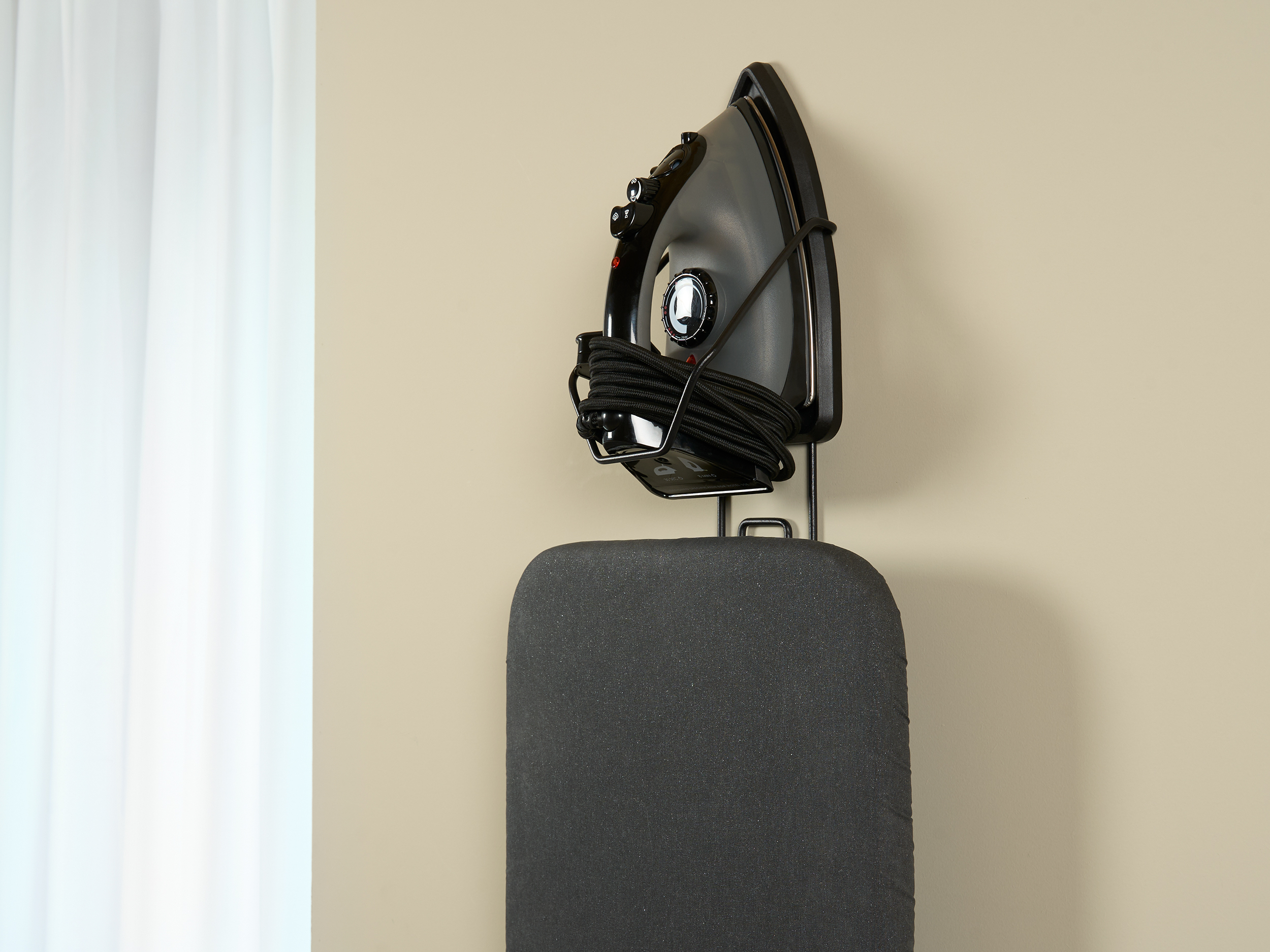 Sherwood Iron & Ironing Board Holder (1200W / 1600W) view 2