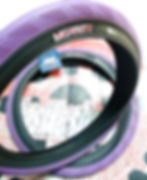LLANTA MERRITT PHANTOM BRANDON BEGIN SIGNATURE 20X2.50'' 85-110PSI  PIEZA PISO MORADO