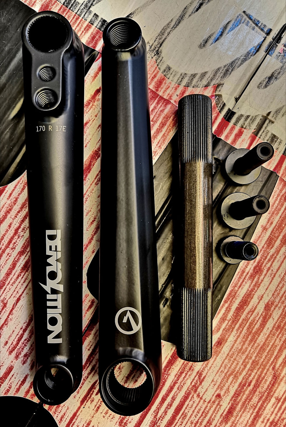 PALANCAS DEMOLITION REVOLT 3PZAS 19MM 48H 170MM JGO