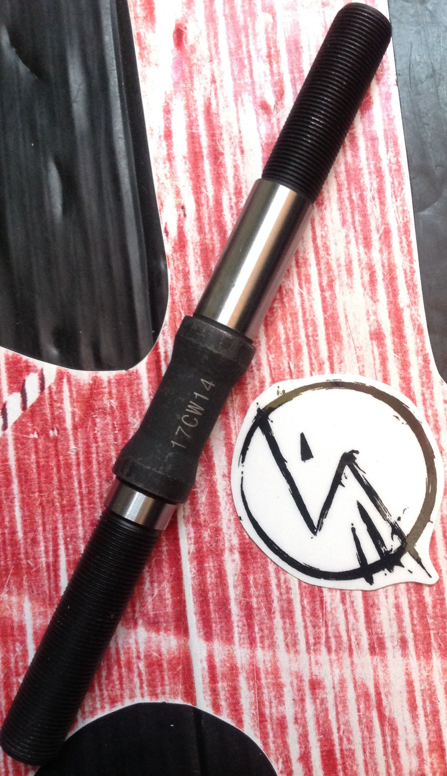 EJE CASSETTE SHADOW SYMBOL