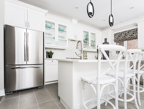 Showcasing a clean kitchen for jobs