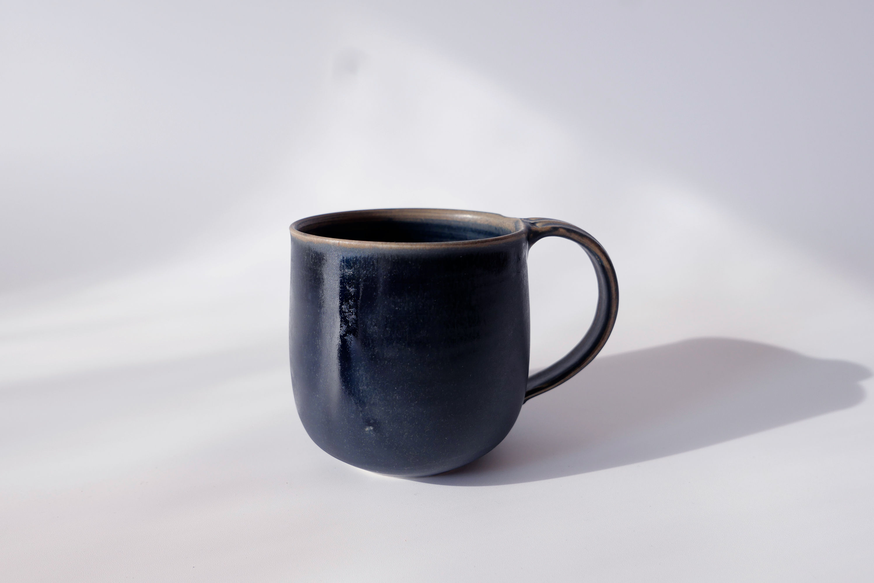 瑠璃釉マグ