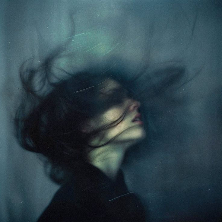 Biraz Orada, Biraz Burada Olmak