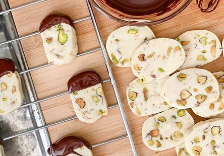 Shortbread Cookies (Dark Chocolate Pistachio)