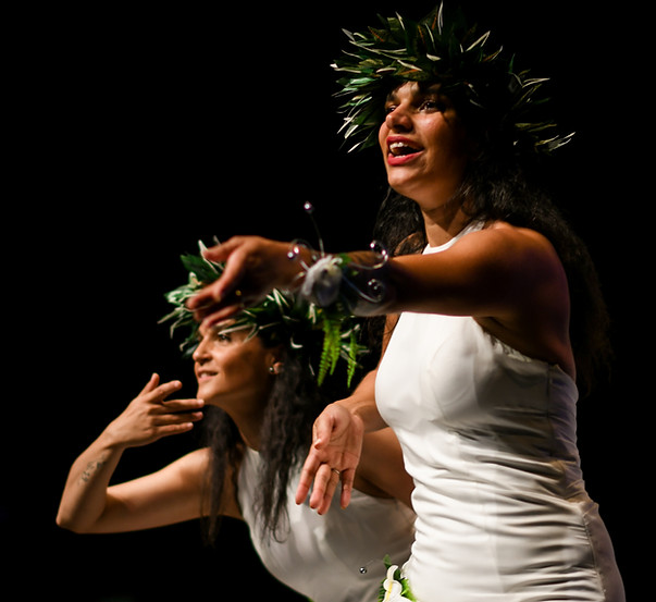 Aparima Te 'Ori Tahiti sur scène à Genève