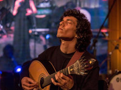 Hugo Claro
