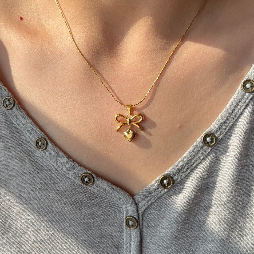 Golden Necklace Pendant: Heart Bow