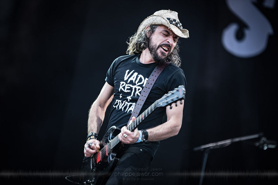 Benjamin « Viber » Bury, guitarist of the French industrial metal band Sidilarsen, live at Hellfest Open Air festival, Clisson, France, June 2017.

On assignment for Metal Obs' Magazine.

© Philippe "Pippo" Jawor
All rights reserved.