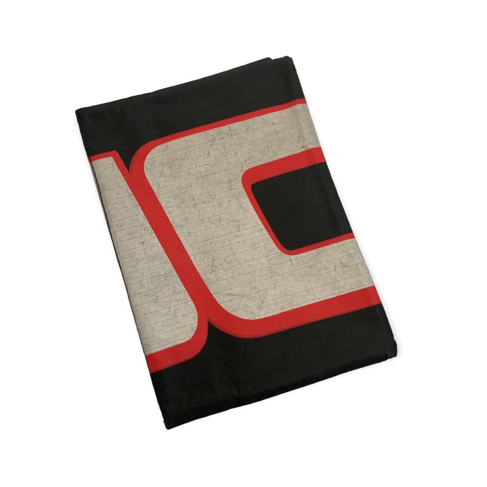 Etui papiers de voiture rouge, argent et noir "Gari"