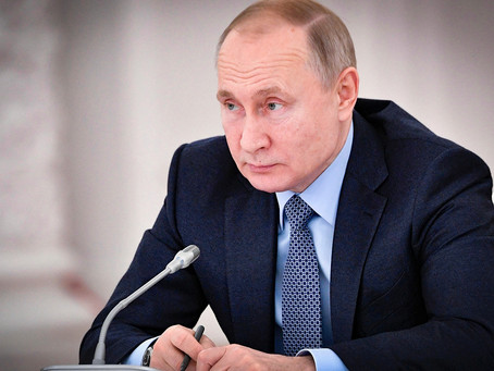 Владимир Путин внес в Госдуму законопроекты о приоритете Конституции над международными договорами