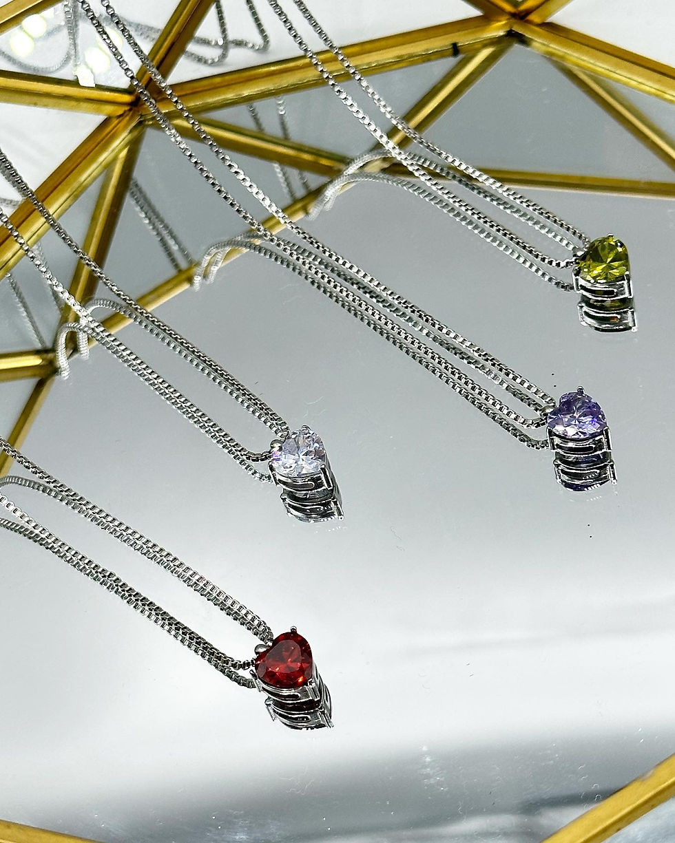 Miniatura: Collana Sara