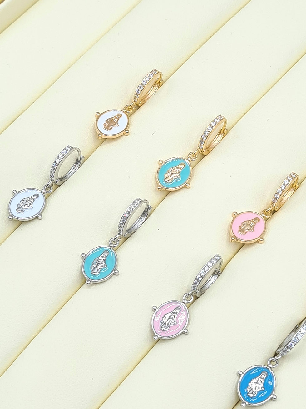 Miniatura: Mono Orecchino Madonna