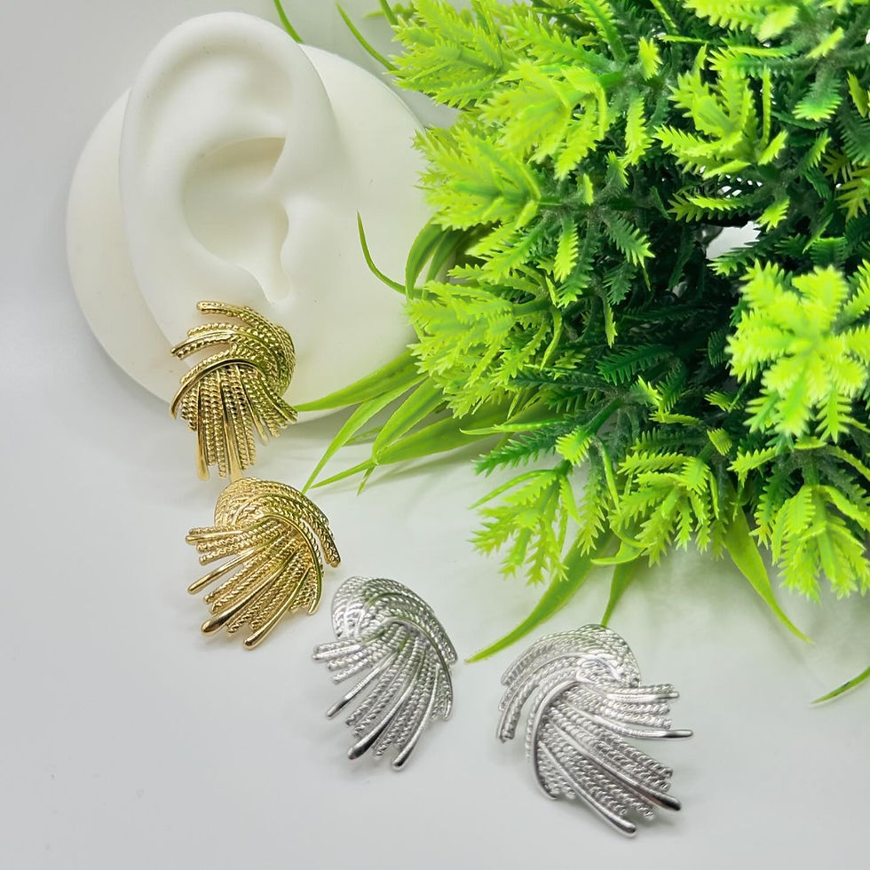 Mono Orecchino Belen