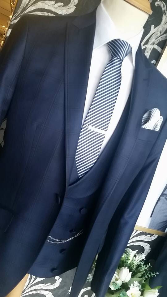Thumbnail: Torre Gustav Navy Check 3 piece suit, scoop waistcoat