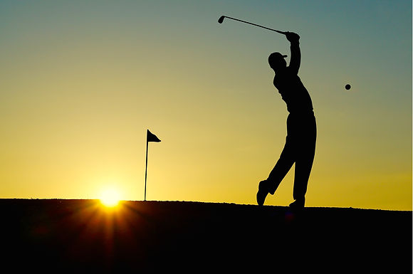 silhouette-of-man-playing-golf-during-su