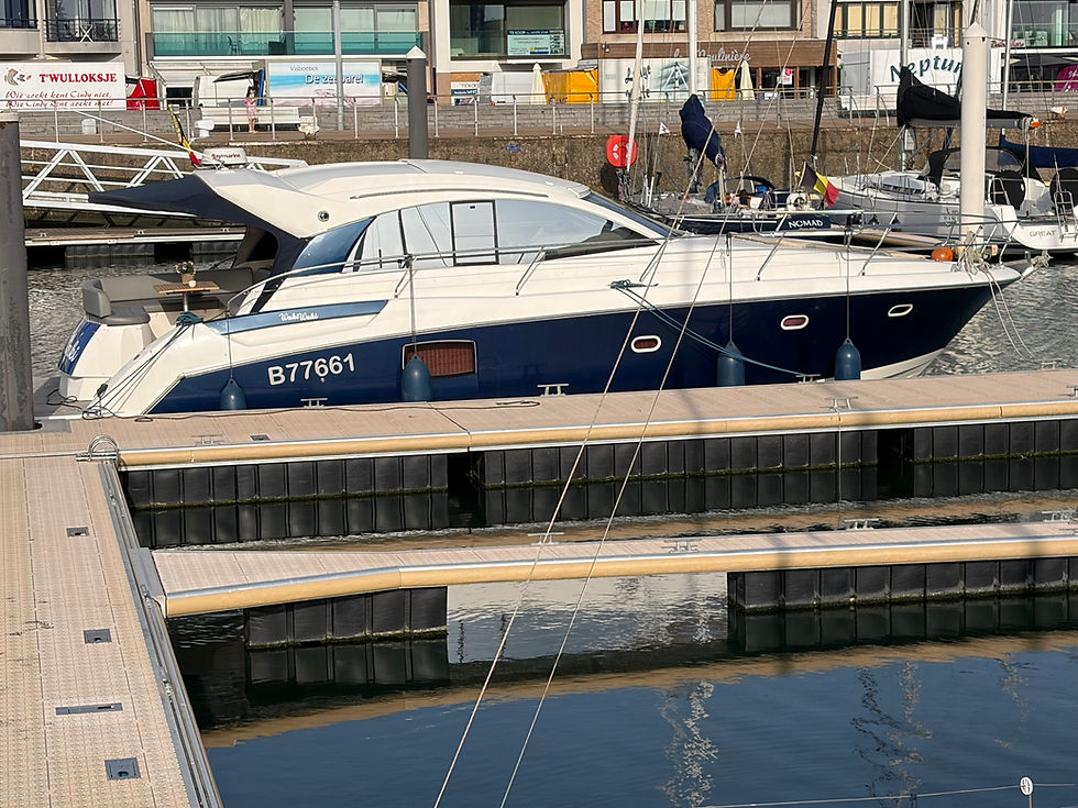 Miniature : Jeanneau Prestige 42/44 S