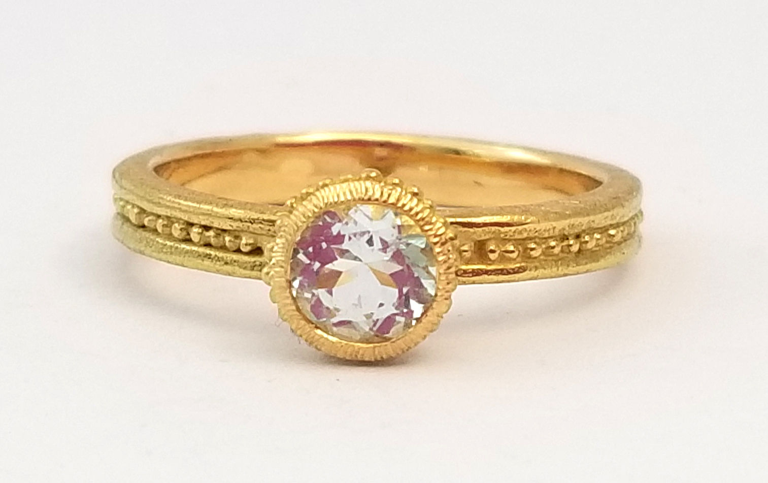 Roma bb ring with aquamarine 5mm.