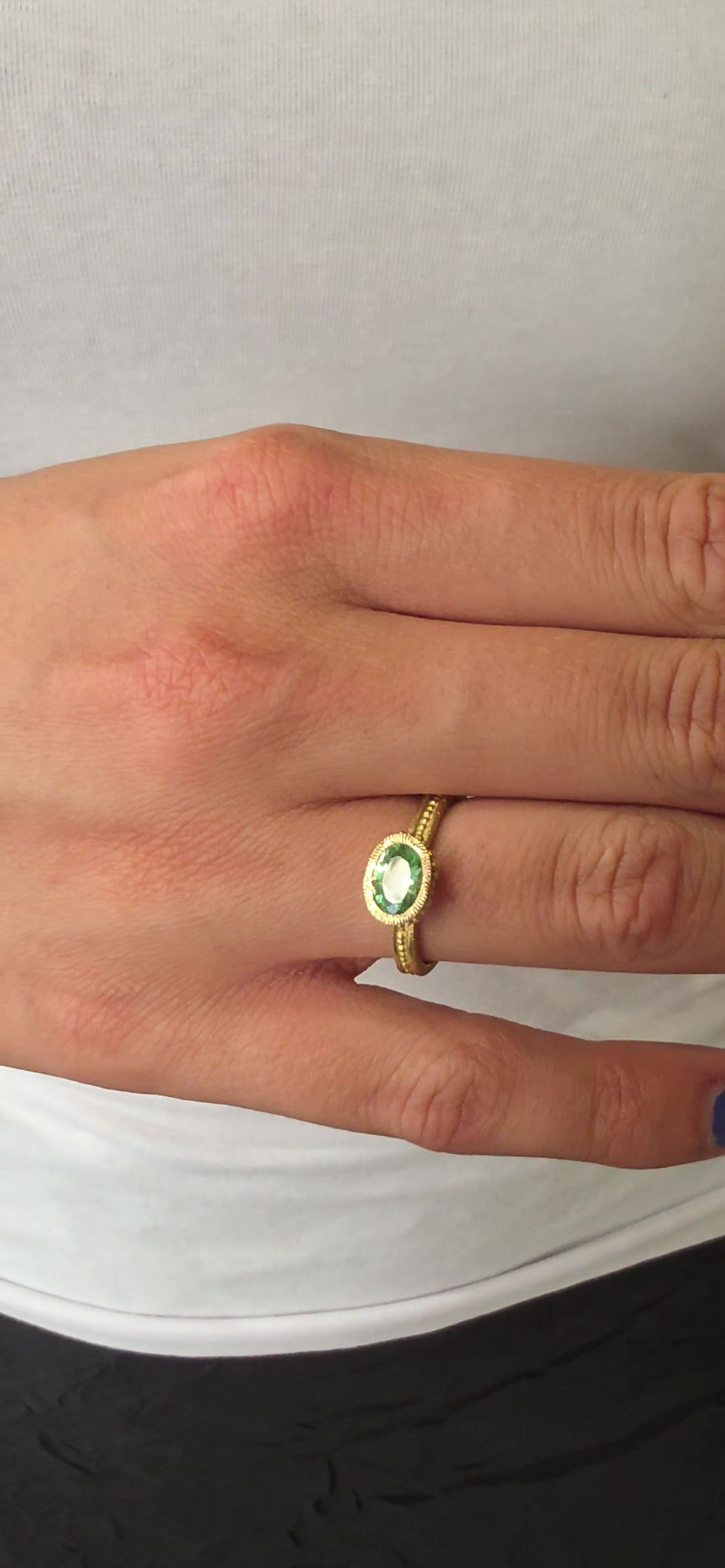 Thumbnail: Roma oval ring with tsavolite garnet