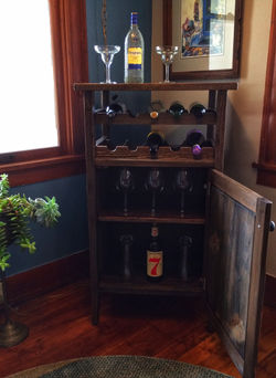 Custom rustic mini bar - Montana Wood Project