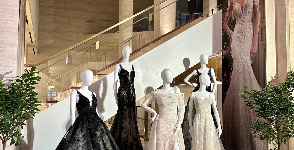 Visual Merchandising, Trade Show Styling, Floral Design, Installation Creative Direction, Visual Displays, Photo Backdrop Walls, Lounge Vignettes, Instagrammable Moments, Event Styling, Trade Show Exhibits