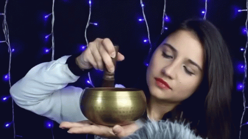 how to use a singing bowl