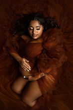 studio glam maternity photos - cedar falls photographer