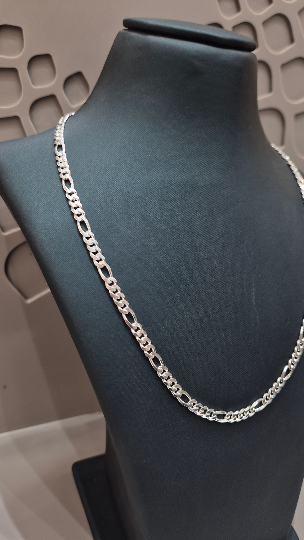 Thumbnail: The Cadence Chain