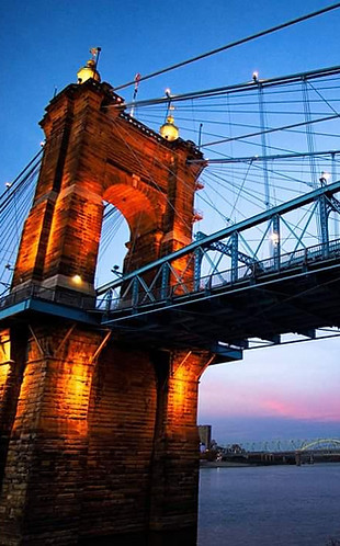 john-a-roebling-suspension-bridge-at-sunset-v0-ghqvftdgvmy91.jpg