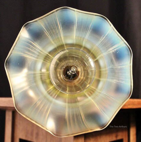 Thumbnail: ARTS AND CRAFTS TABLE LAMP
