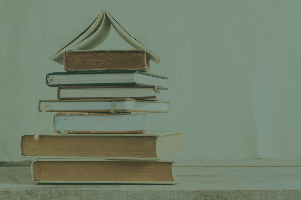 old-book-on-wooden-PBZ648M_web.gif