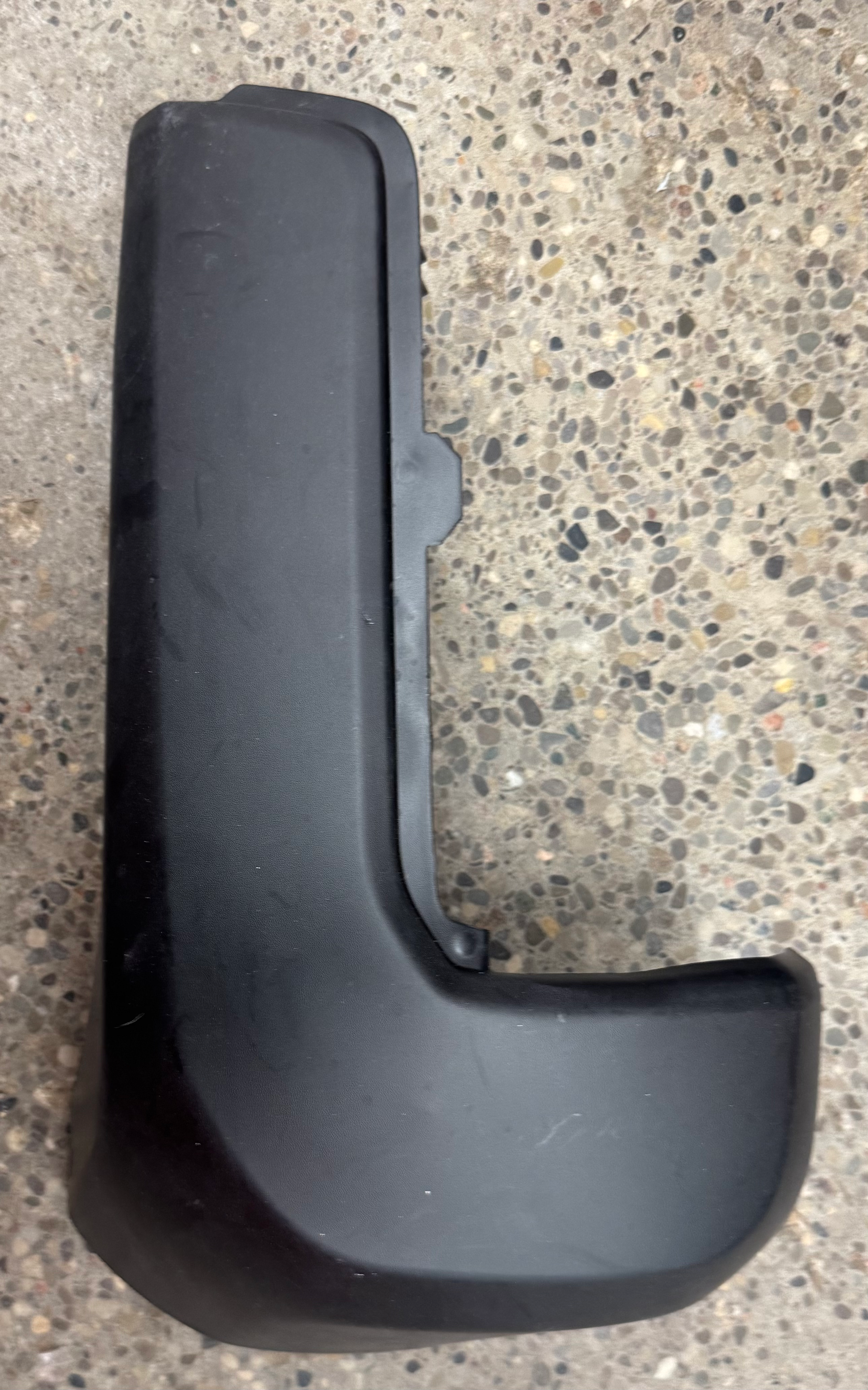 2016-2023 TOYOTA TACOMA END CAP52155-04010
