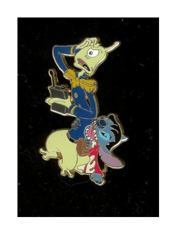STITCH - DISGUISED AS LILO WITH PLEAKLEY - Disney Auctions Pins