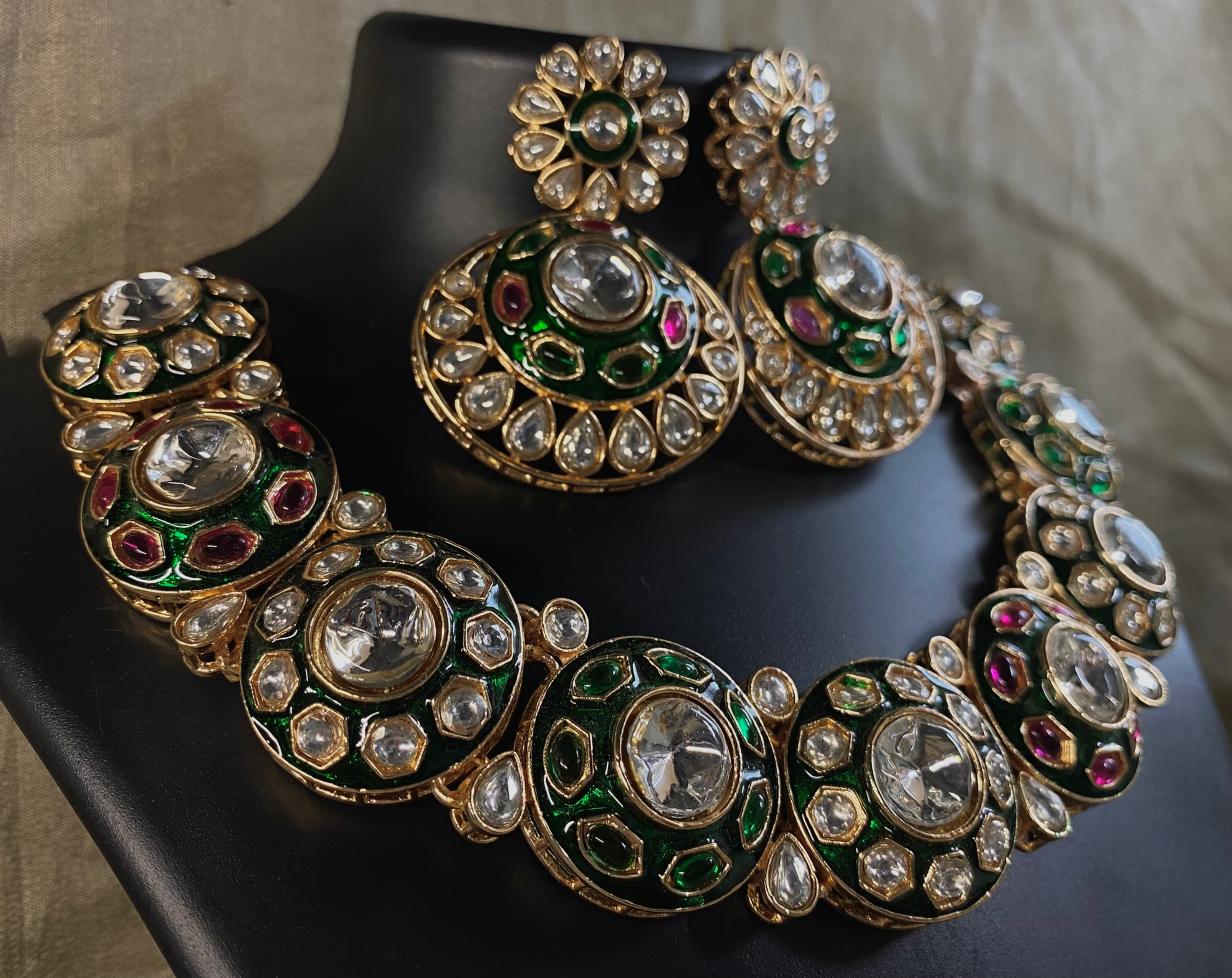 Sultana Kundan Bridal Necklace Set