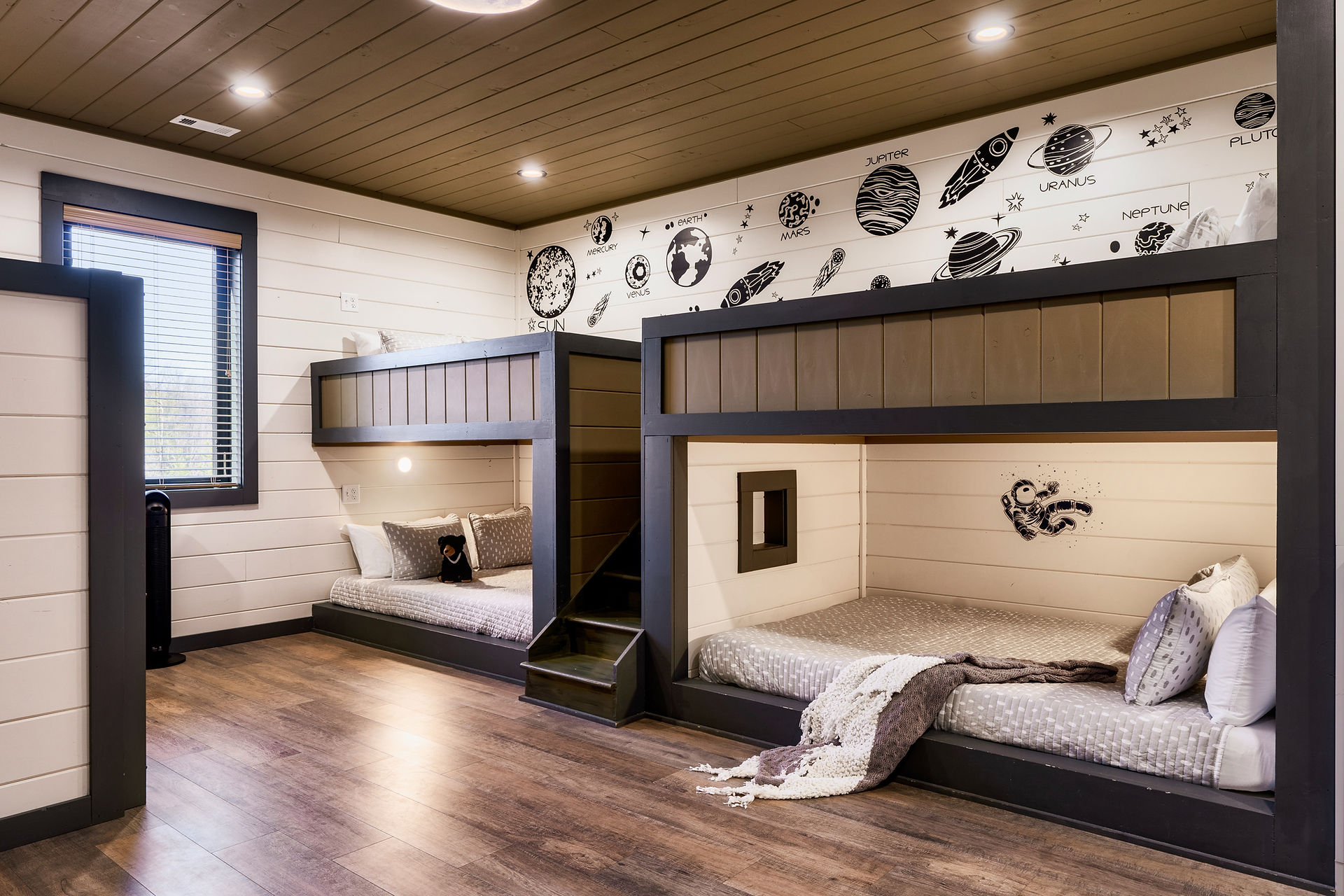 Massive bunk room with 3 queen over queen bunk beds!